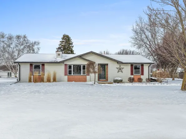 W6768 Greenridge Dr, Greenville, WI 54942