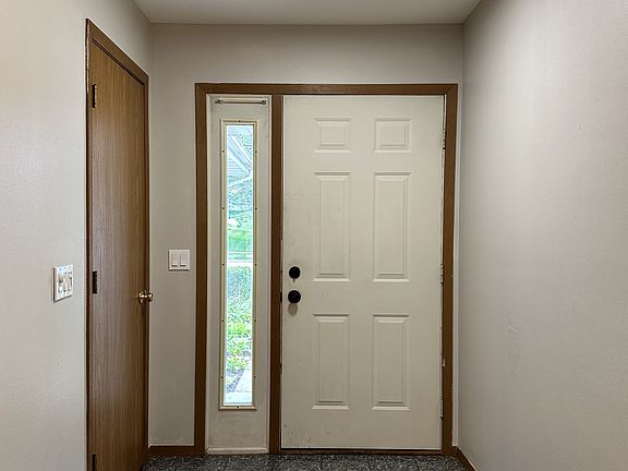 3rd image of 6608 & 6610 Sawgrass Dr #6610