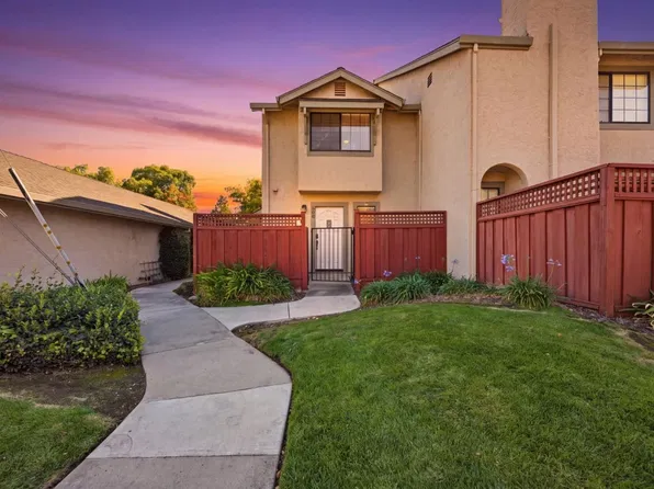 300 W Sunnyoaks Ave, Campbell, CA 95008