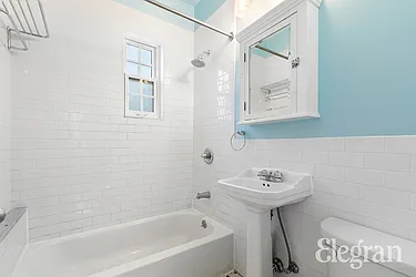 Rented by (Legacy) Elegran