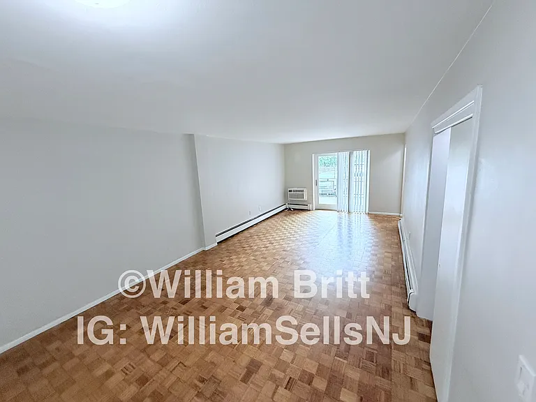 145 Main St #1E — Photo 7