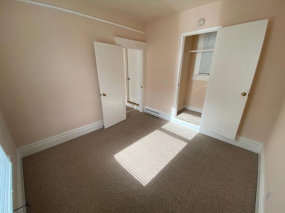 4th image of 1416 Grant Ave APT 1