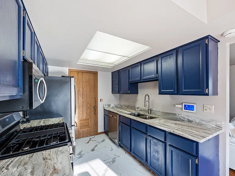 19424 Cypress Dr — Photo 12