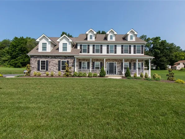 2152 Terry Rd, Nazareth, PA 18064