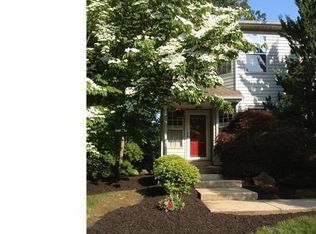 22 Old Mill Ln, Holland, PA 18966