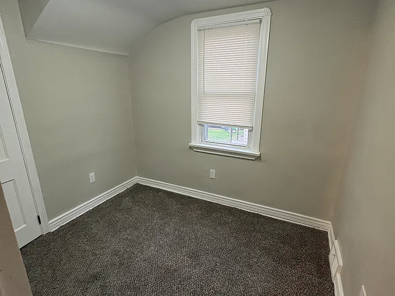 10012 Robinson Ave #2 — Photo 8