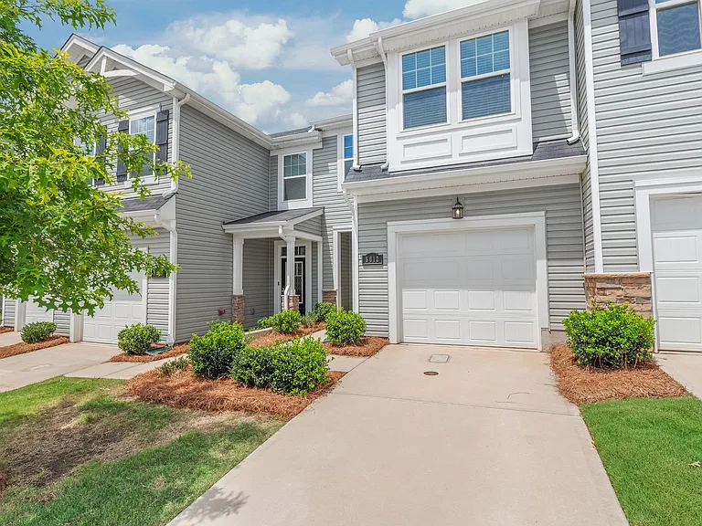 5612 Axil Ln — Photo 3