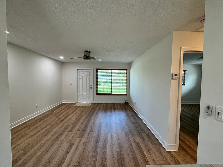 2436 SW Hideaway Ln — Photo 19