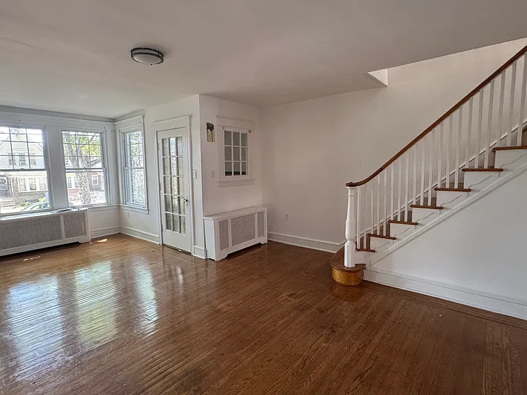 3427 Princeton Ave — Photo 6