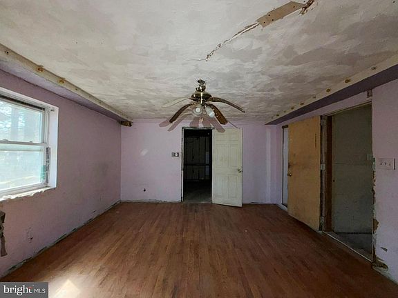 14th image of 1709 Emerson Ave