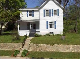 522 Galena St, Darlington, WI 53530