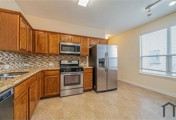 5th image of 7538 Legacy Pines Dr