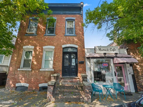2205-2207 15th Street, Troy, NY 12180