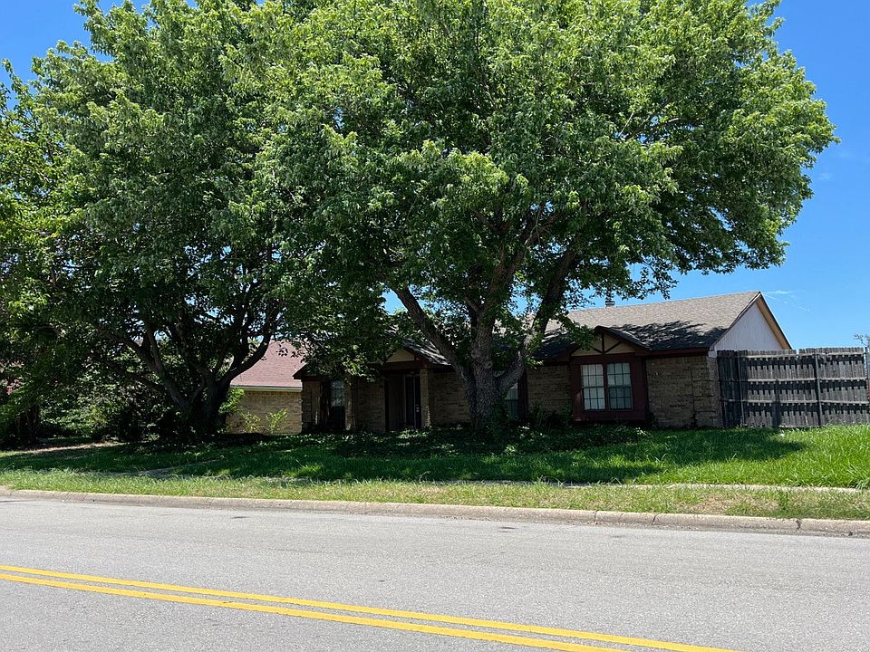 213 W Apollo Rd, Garland, TX 75040 Zillow