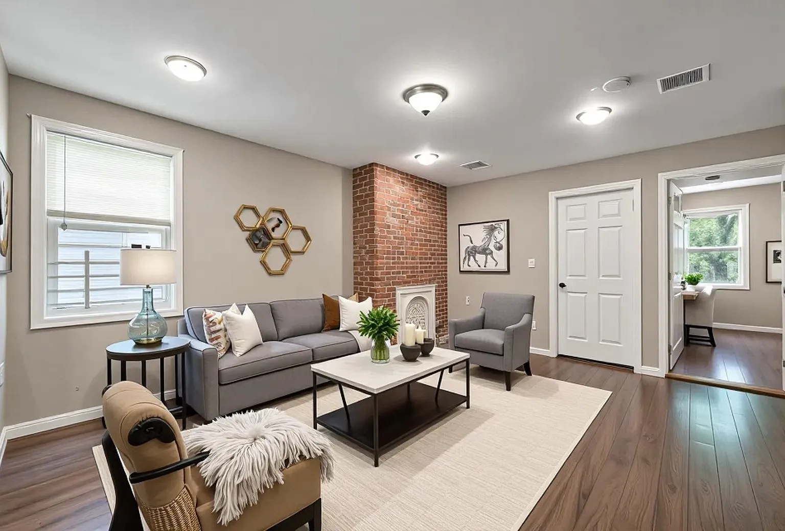 4 bed, 2.0 bath, 1600 sqft, $3,600 — Photo 1