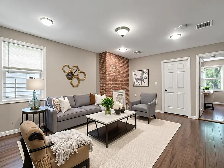 20 Gardner Ave #2 — Photo 1