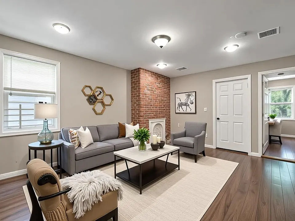 20 Gardner Ave #2