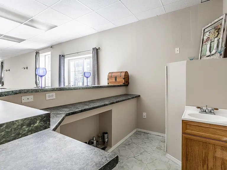 6765 Woodcliff Cir — Photo 34
