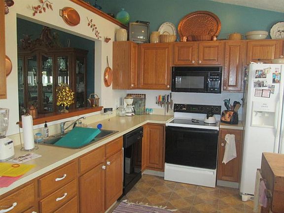 2nd image of 10923 Aspen Trl