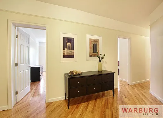 Sold by Warburg | media 19