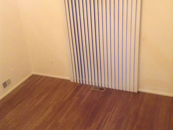 5th image of 93 Simmons Ln