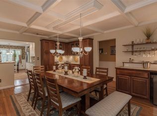 28 Pumpkin St, East Northport, NY 11731