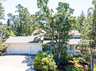 5189 Solar Heights Dr, Eugene, OR 97405