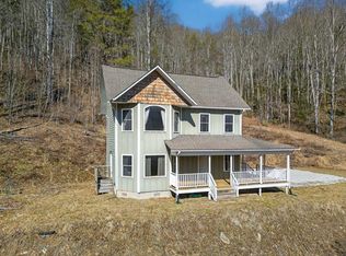 198 Sandy Davis Dr, Topton, NC 28781