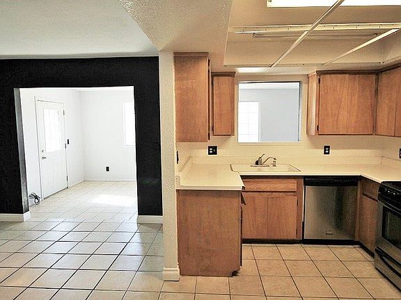 3rd image of 28277 Calico Dr