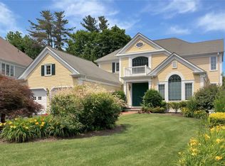 35 Claridge Cir, Manhasset, NY 11030