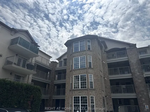 1450 Bishops Gate #113, Oakville, ON L6M 4N1
