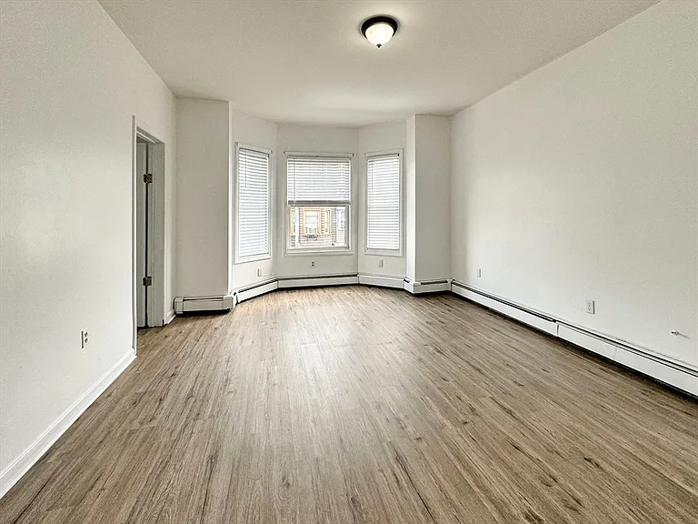 110 Bennington St #2 — Photo 7