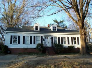 15 Davie Cir, Chapel Hill, NC 27514