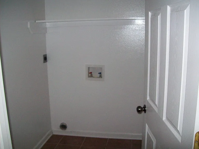 26043 Wimbledon Ave — Photo 14