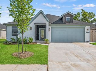 20041 Park Ln, Harrah, OK 73045