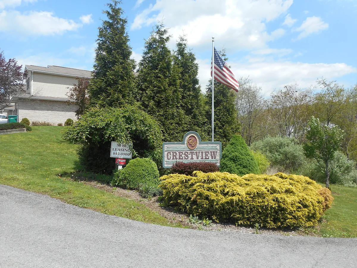 Monument Sign - 50 Crestview Ter