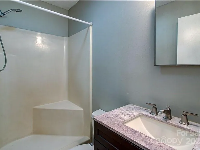 591 Margo Rd #1 — Photo 9