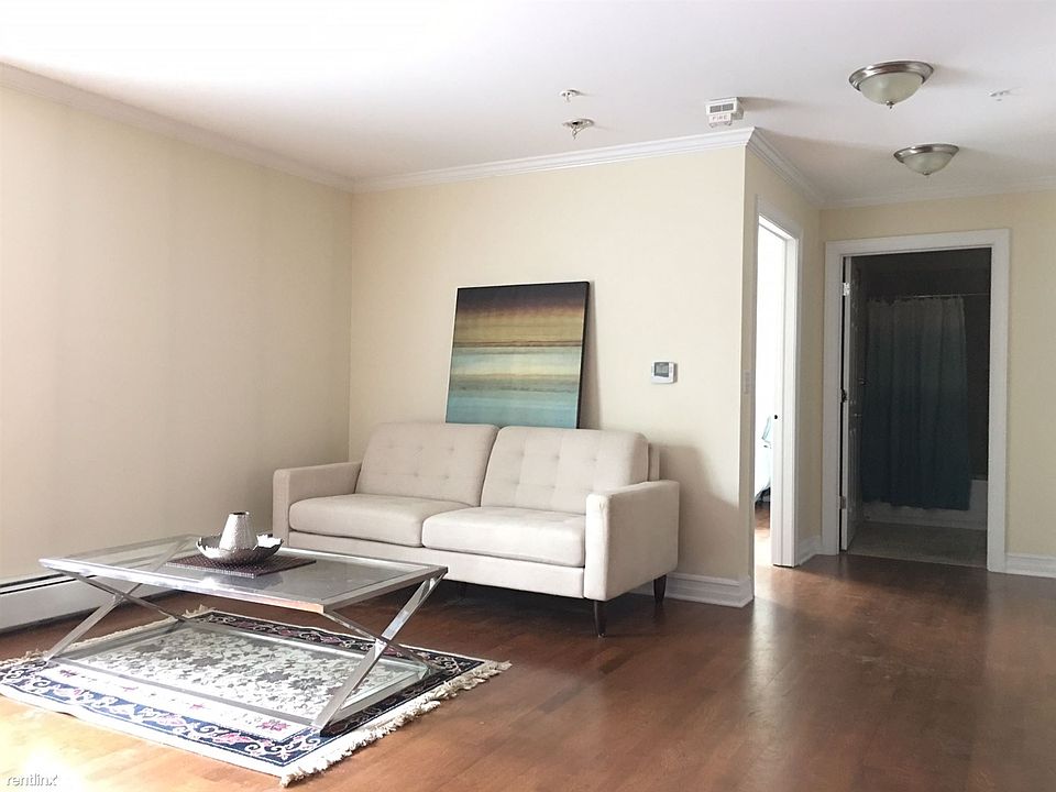 202 Living room