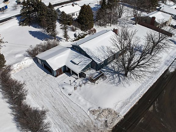 3rd image of 19 Harvest Road