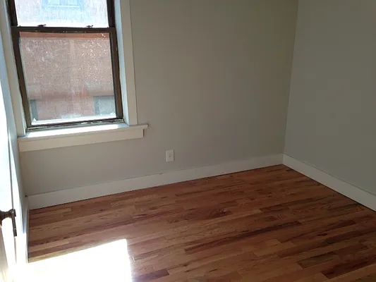 Rented by Premier Metro Realty Corp | media 39