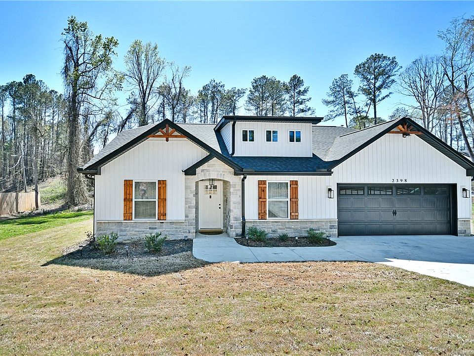 1st image of 2398 Belhaven Rd