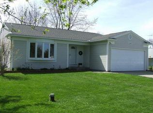 1348 Raleigh Dr, Brighton, MI 48114