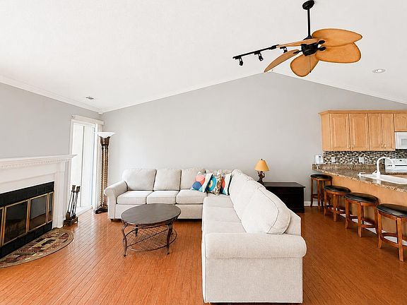 5th image of 2046 E Waters Edge Dr #23