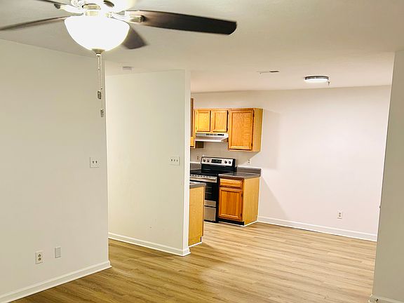 2nd image of 417 Acorn Grove Ln #G