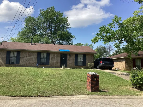 5120 Levenson Rd, Montgomery, AL 36108