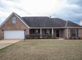 141 Breckenridge Dr, Oxford, MS 38655