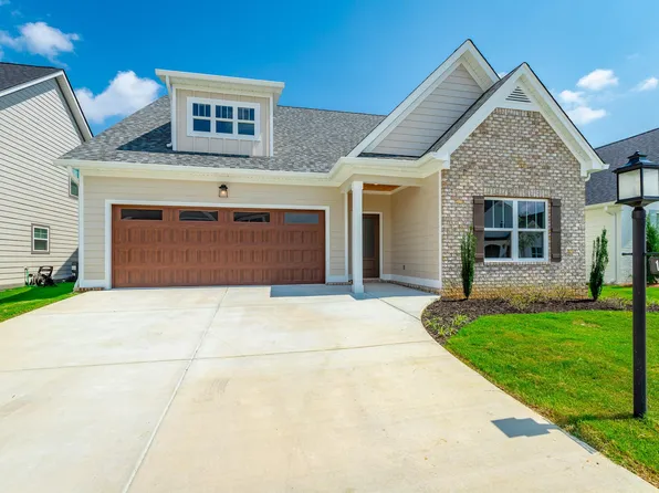 1036 Silverpine Dr, Chattanooga, TN 37421