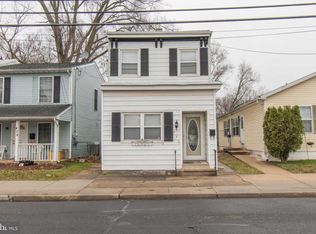 430 Pond St, Bristol, PA 19007