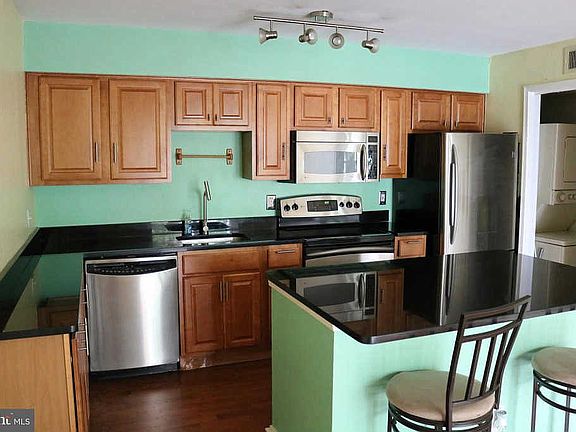 4th image of 3312 Wyndham Cir APT 206