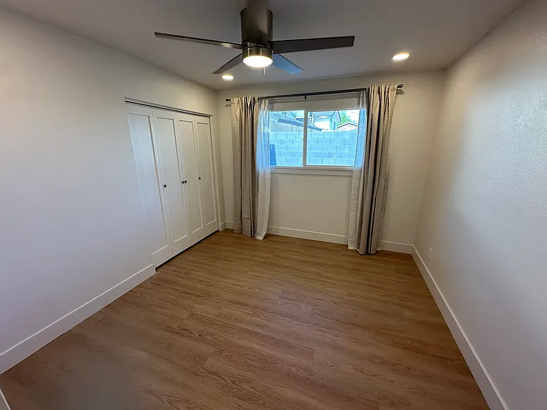 903 E Hermosa Dr — Photo 12
